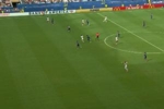 险些2-0！萨卡破门但越位在先，进球无效